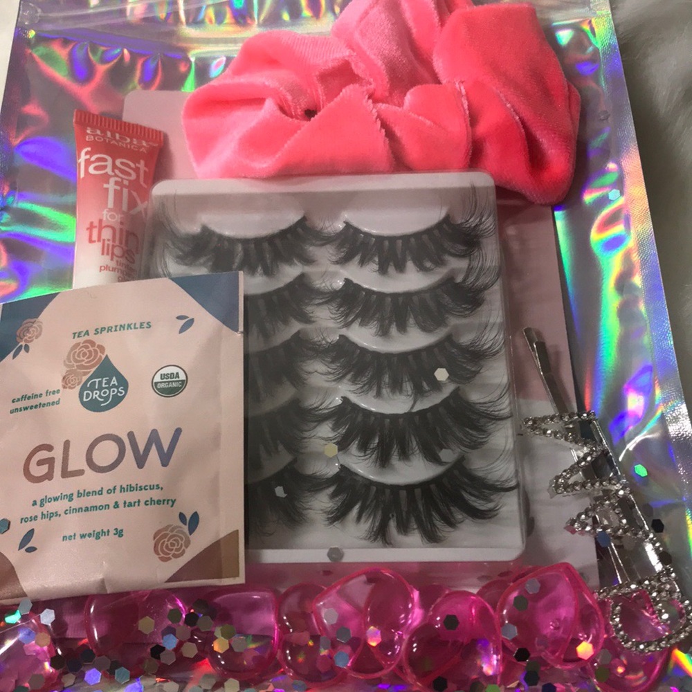 Power Glam Pack - Picture 5 of 6
